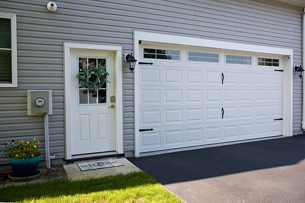 24/7 Emergency Garage Door Panel Replacement experts in Chatham County County, GA